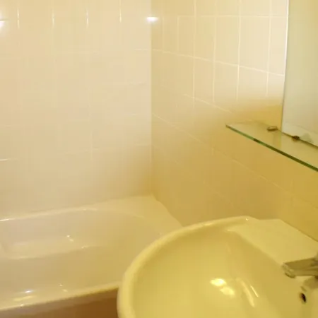 With 9 Bedrooms In With Wonderful Sea View Private Pool Furnished Garden 2 Km From The Beach Sesimbra